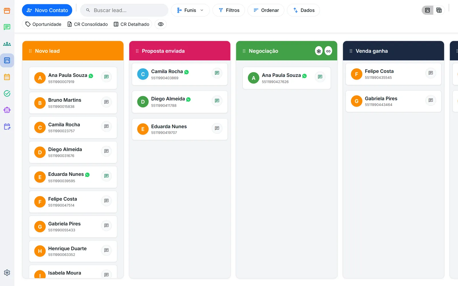 Tela real do CRM Kanban da Cosmo com funil de vendas
